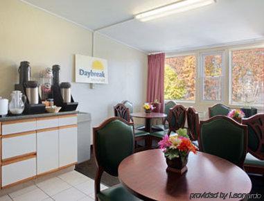 Days By Wyndham Hotel 2*